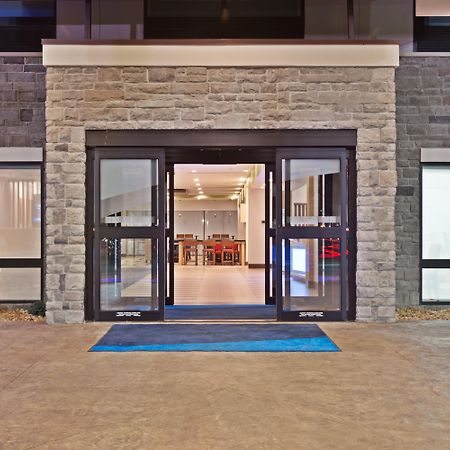 Holiday Inn Express & Suites Uniontown By Ihg מראה חיצוני תמונה
