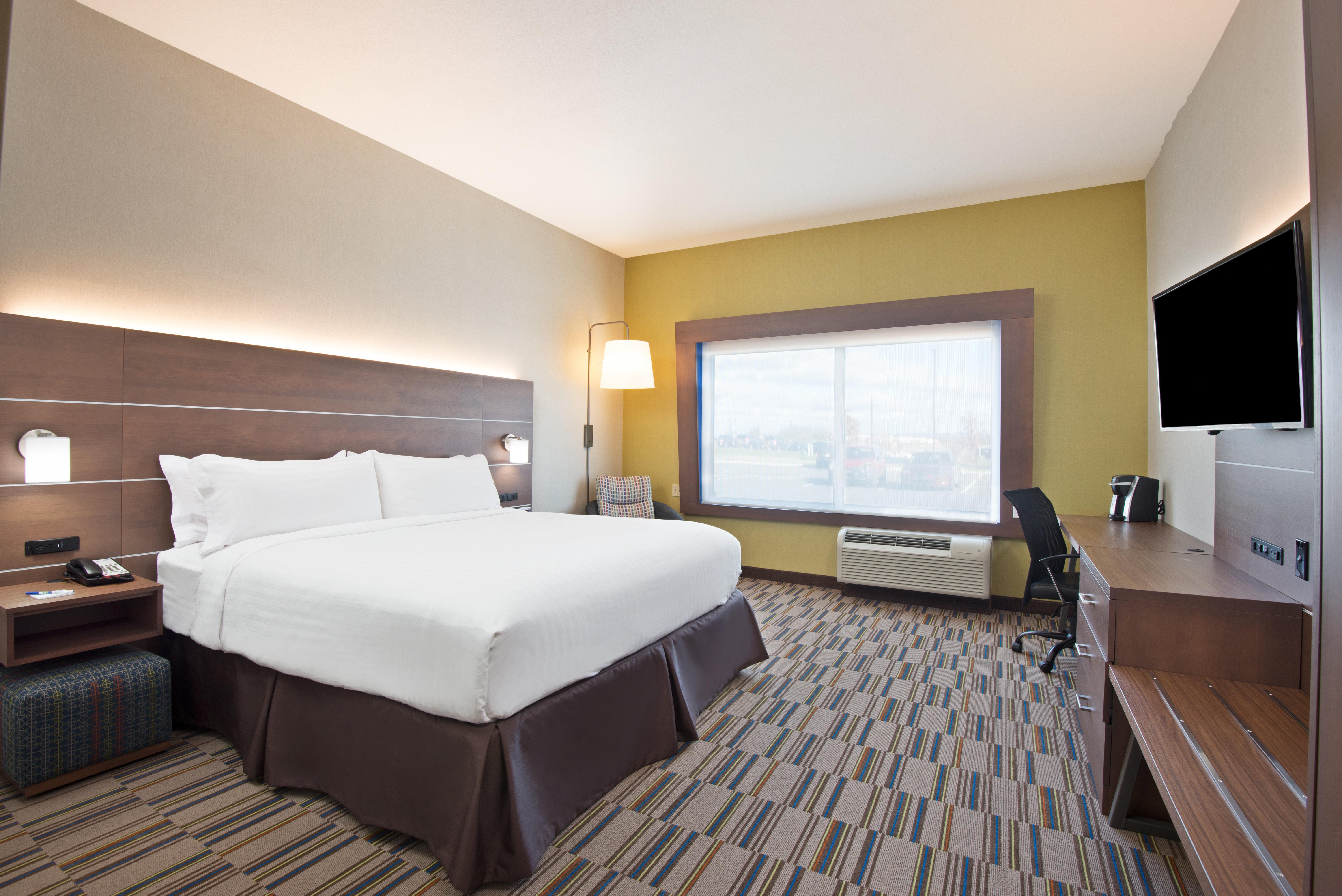 Holiday Inn Express & Suites Uniontown By Ihg מראה חיצוני תמונה