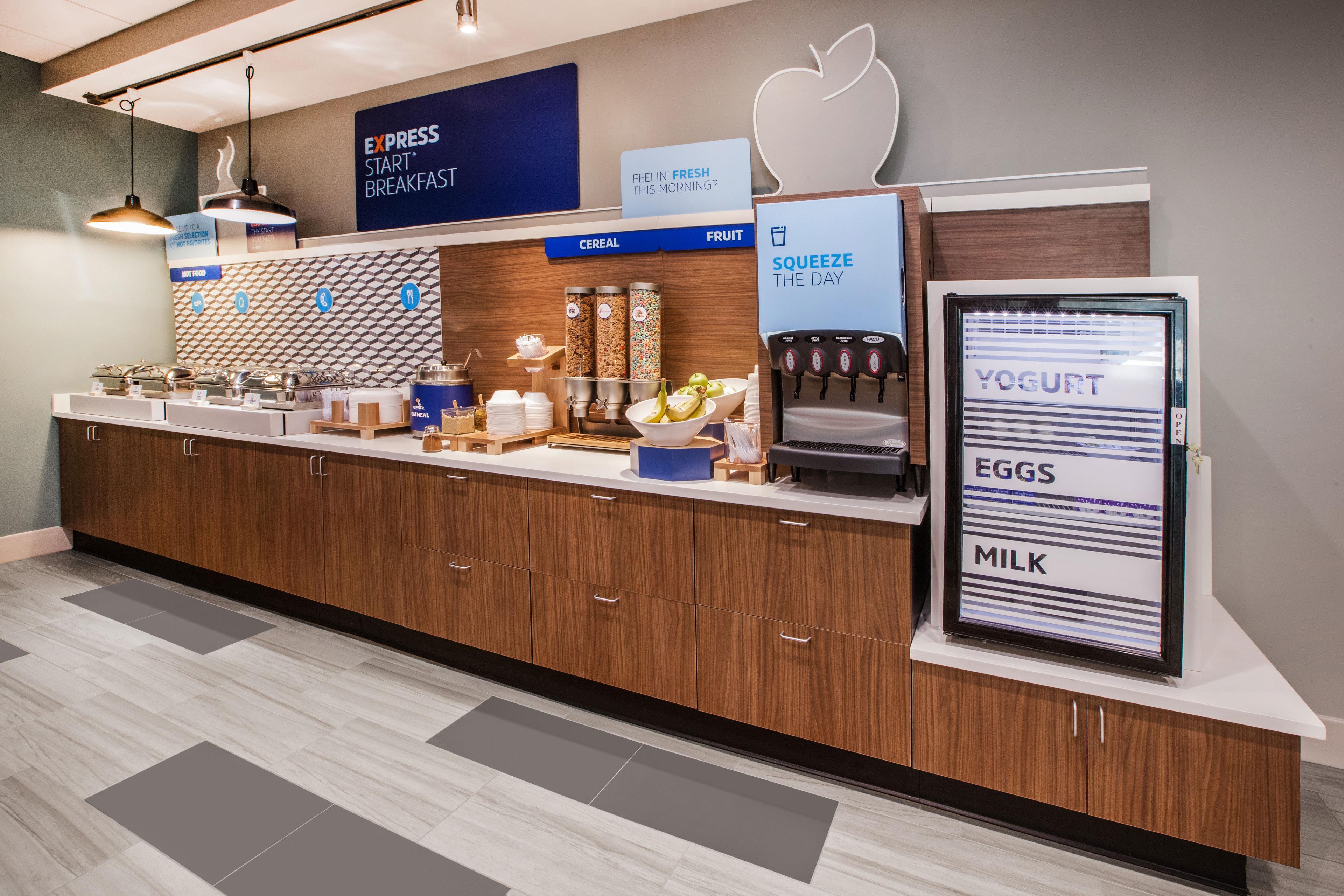 Holiday Inn Express & Suites Uniontown By Ihg מראה חיצוני תמונה